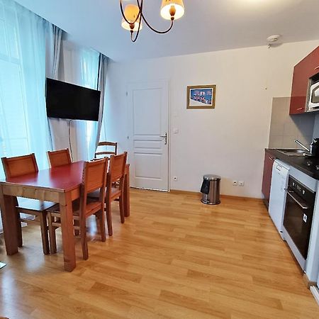 Ferienwohnung Il Etait Une Fois Luchon, T2, Centre Luchon, Wifi, Casier A Skis, Ascenseur, 4 Personnes Bagnères-de-Luchon Exterior foto