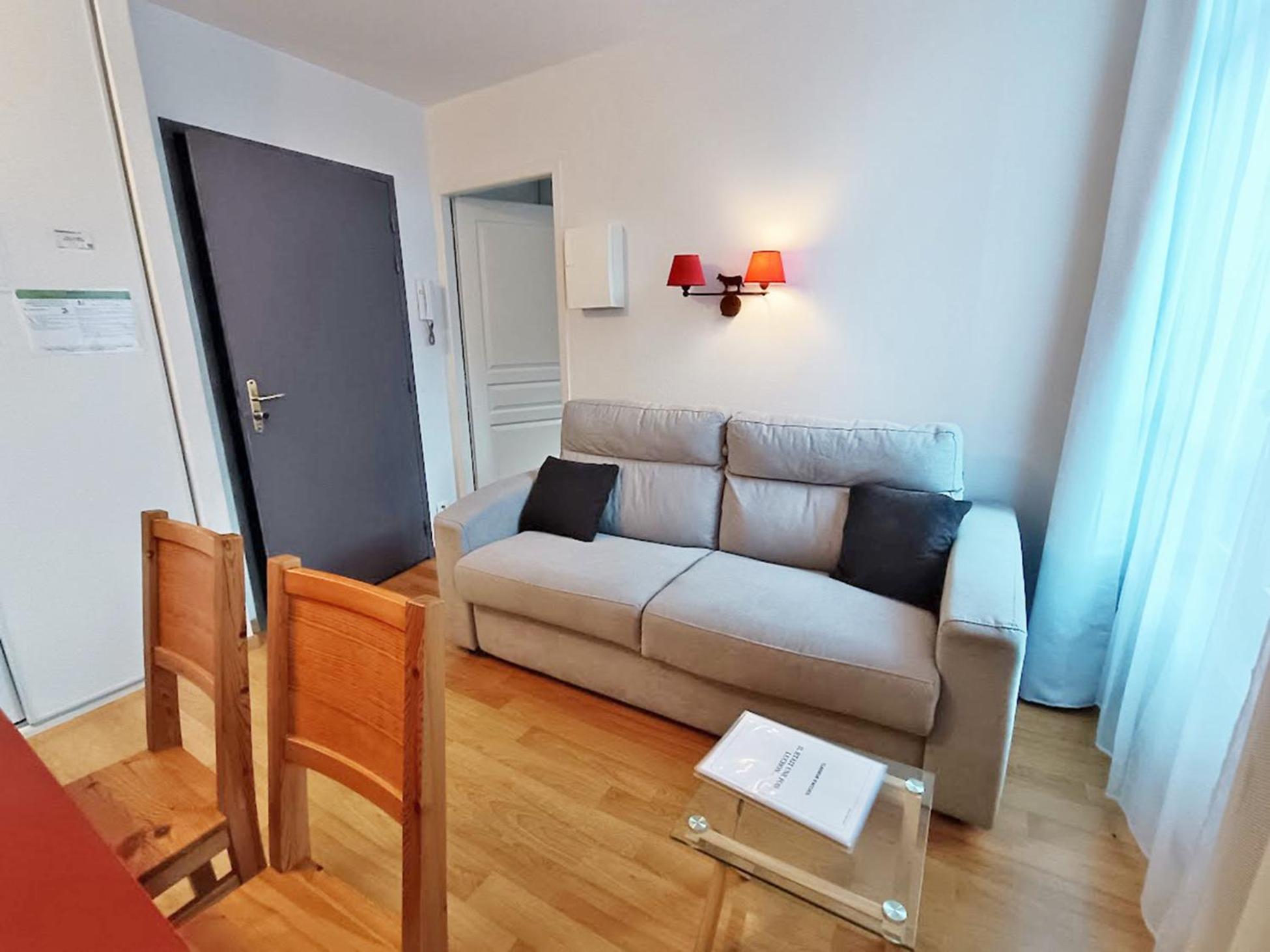 Ferienwohnung Il Etait Une Fois Luchon, T2, Centre Luchon, Wifi, Casier A Skis, Ascenseur, 4 Personnes Bagnères-de-Luchon Exterior foto